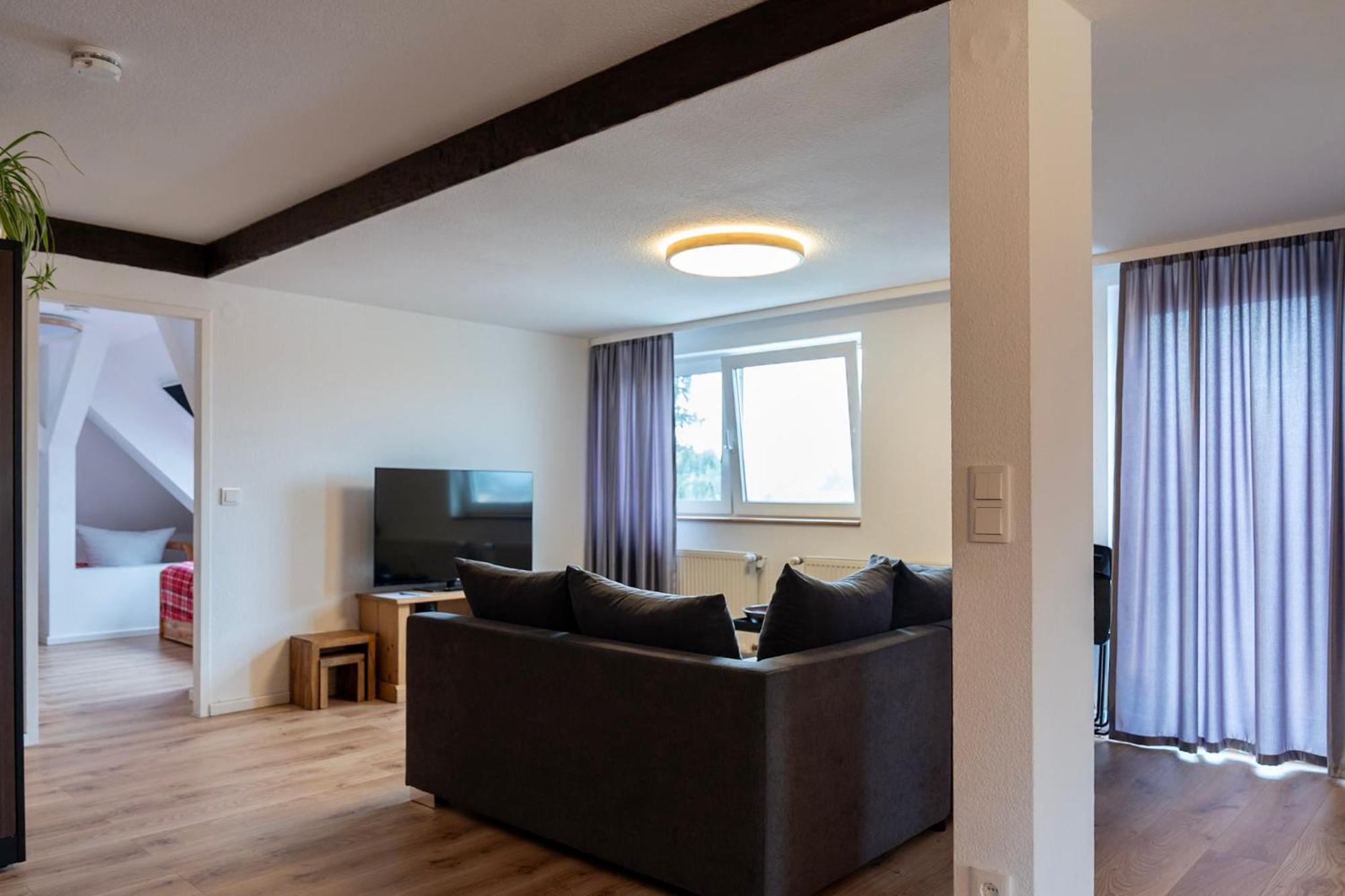 Rosewood - Apartment By Comfort Housing Falkensee Bagian luar foto